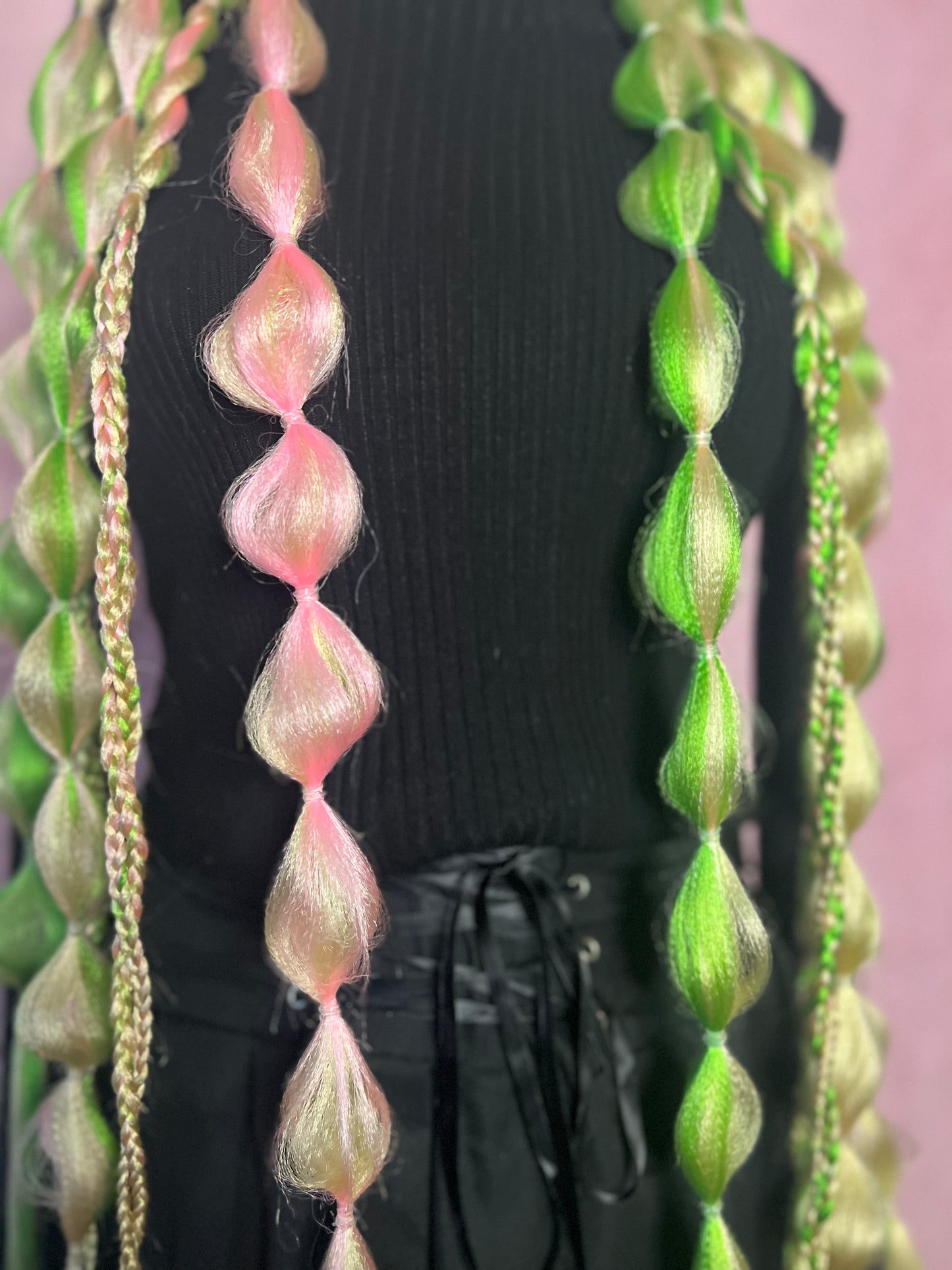 Strawberry Kiwi tie in rave braids